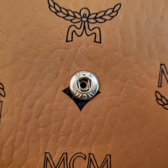 MCM Pink Or Congac Visetos Envelope Clutch Handbag, Size 8½"x5½" - Picture 7 of 13